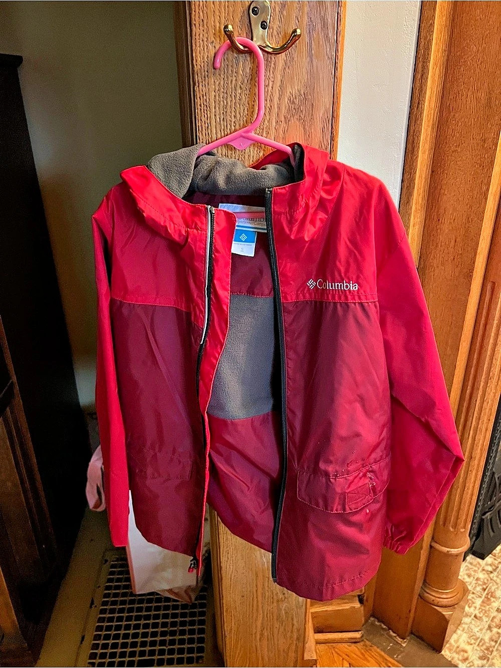 Columbia Girl’s
Hooded Windbreaker in Red